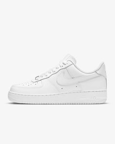 Coastal Fits, Zapatillas Nike Air Force, Plus Size Capsule Wardrobe, Shadow Realm, Best White Sneakers, White Air Forces, 32 Birthday, Modern Hippie, Power Puff