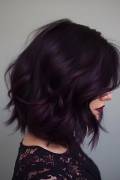 Dark Dyed Hair, Midnight Purple Hair, Purple Hair Ideas, Balayage Long Hair, Midnight Purple, Medium Curly Hair Styles, Confident Women