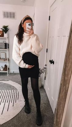 Pregnant Office Outfit Fall, Dress And Sweater Outfit Pregnant, Bump Fashion Fall, Date Night Pregnant Outfit Winter, Dressy Winter Maternity Outfits, Cute Pregnant Winter Outfits, Maternity Workwear Fall, Maternity Style Autumn, 8 Month Pregnant Outfits