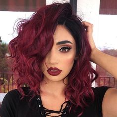 2 Tone Hair Color Ideas For Short Hair, Fashion Color Hair, Celebrity Short Hair, Wine Hair, Ombré Hair, Short Hair Wigs, Pixie Bob