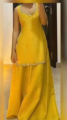 Haldi Outfit Ideas Simple, Haldi Yellow Outfit, Haldi Outfits For Women, Yellow Salwar Suit For Haldi, Yellow Kurta Woman, Yellow Kurti Design For Haldi, Haldi Suit, Outfit For Haldi, Haldi Dress Ideas