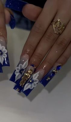 Quince Makeup Blue And Gold, Quince Nails Blue And Gold, Navy Blue Quinceanera Nails, Baddie Bling Nails Blue, Royal Blue With Gold Nails, Gold And Royal Blue Nails, Blue Bottom Nails, Royal Blue Long Nails, Navy Blue Nails With Gold