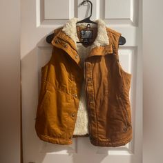 Brand New Without Tags. Always Open To Offers!! Brown Cotton Vest For Outdoor, Fitted Brown Rugged Vest, Womens Vest, Jackets & Coats, Jackets For Women, Brand New, Cream, Tags, Women Shopping