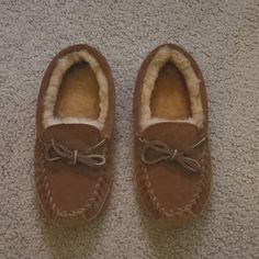 Ll Bean Wickedly Good Kids Seepskin Slippers. Size 1. Brown. Lamb Fur Lined. New, Never Worn. Slippers Kids, Good Kids, Brown Slippers, Kids Slippers, Ll Bean, L L Bean, Moccasins, Kid Shoes, Cool Kids