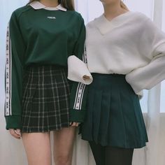 Slytherin Clothes, Slytherin Outfit, Slytherin Fashion, Stile Harry Potter, Hogwarts Outfits, Mode Ulzzang, Korean Fashion Ideas, Korean Fashion Outfits, Rock Outfit