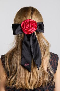 Whether you're dressing up or down, our rosette bow hair clip is designed to add effortless impact to any outfit. • Rosette style hair clip • Red DM embroidery • 93% recycled polyester, 6% elastane• Designed in London• Made in China Damson Madder, Tortoise Shell Hair, Reversible Tote Bag, Checked Scarf, Bow Hair Clip, Bow Clip, Hooded Scarf, Bow Hair, Bow Clips