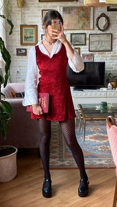 Retro Velvet Dress, 90s Black Tights Outfit, Velvet Red Dress Outfit, Red Vintage Outfits Aesthetic, Styling Patterned Tights, Red Dress Autumn Outfit, 90s Tights Outfit, Velvet Dress And Tights, Red Velvet Dress Outfit Winter