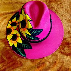 Hand Painted Panama Style ! Mexican Colorful Design! Painted For “Otomi “ Women’s From San Cristobal De Las Casas ,Chiapas Mexico Size M/L Color Pink Hat Decorating Ideas, Hat Centerpieces, Art Hats, Panama Style, Painted Fabric, Painted Hats, Hand Painted Fabric, Summer Painting, Diy Summer