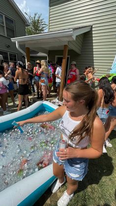 College aesthetic, college party, darty, frat, party outfit, college outfit, popsicle, pool Rager Party Outfits, Beach Frat Party, Frat Birthday Party, Frat Party Outfit Theme, Frat Basement, Roommate House, Frat Aesthetic, College Party Ideas