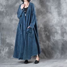 Womans Plus Size Duster Coat    #plussize #coat #denim #coat #outerwear #fashion Long Denim Coat, Iranian Fashion, Denim Bags, Denim Trench Coat, Mori Girl Fashion, Denim Chic, Plus Size Outerwear, Older Fashion, Coat Patterns