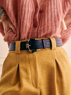 Belts | Sustainable Parisian style | Sézane Cooler Look, Fashion Details, Parisian Style, Look Cool, Capsule Wardrobe, Leather Belt, Belts