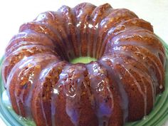 a bundt cake sitting on top of a green plate