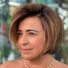 Rounded Bob Haircut for Mature Women Rounded Bob Haircut, Bob 2023, Rounded Bob, Over 50 Hairstyles, Choppy Bob Hairstyles For Fine Hair, Blonde Bob Haircut, 50 Hairstyles, Dark Brunette Hair, My Hair Styles