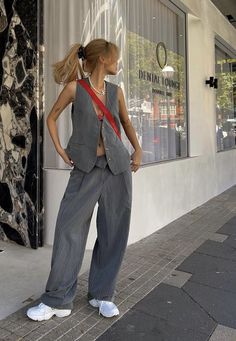 Suit Vest Outfits, Vest Street Style, New Look Clothes, Ny Outfits, Casual Chic Summer, S Aesthetic, Outfit Primavera, Taylor S