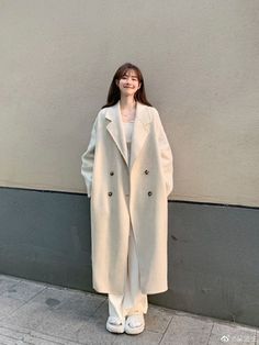 Korean Winter Outfits, Korean Outfit Street Styles, Outfit Korean, Korean Casual Outfits, Muslim Fashion Outfits, Korean Girl Fashion, Modest Fashion Outfits, Coat Outfits, Kpop Fashion Outfits