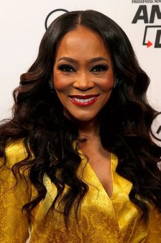 robin givens hairstyle Sleek Haircuts, Robin Givens, Blk Women, Haircuts For Women Over 50, Hairstyles For Women Over 50, Brunette Color, Beachy Waves, Sleek Hairstyles, Long Wavy Hair