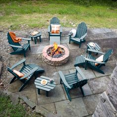 Blue Adirondack Fire-pit Set Plastic Adirondack Chairs, Backyard Fire, Fire Pit Backyard, Kew Gardens, Adirondack Chairs, Conversation Set Patio, Backyard Patio Designs, Decor Minimalist, Outdoor Fire