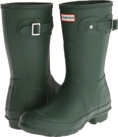 PRICES MAY VARY. Fully waterproof calf length rainboot Textile lined to deliver exceptional fit & comfort Original calendared outsole offers high-traction across rough terrain Part of the Hunter Core Concept collection Crafted from natural vulcanized rubber Costco Rain Boots, Turquoise Hunter Boots, Luxury Green Snip Toe Boots, Hunter Play Short Speckle Wellies, Mucking Boots Hunter Chlesea, Hunter Green Ankle Boots, Hunter Original Play Boots, Hunter Boots Green, Rainwear Boots