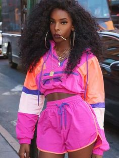 Hip Hop Mode, Look 80s, 90s Fashion Outfits, Festival Looks, Mode Inspo, Lounge Set, Mode Vintage