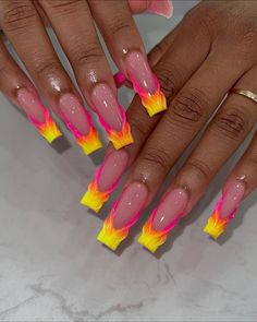 Geometric Nail Designs, Square French Tip Nails, French Manicure At Home, Square French Tip, Ombre Acrylic Nails, Nails Design With Rhinestones, Exotic Nails, Acrylic Nails Coffin Pink, Long Square Acrylic Nails