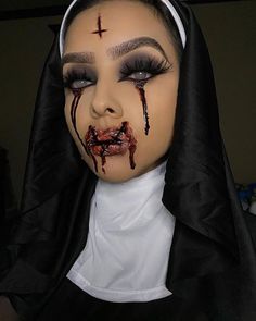 Scary Nun Halloween Makeup, The Nun Costume Makeup, Possessed Nun Costume, Nun Makeup Halloween Scary, Scary Women’s Halloween Costume, Dark Halloween Makeup Witch, Scary Nun Costume Makeup