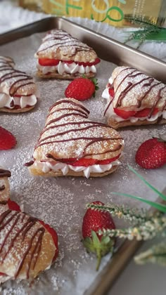 How to make Strawberry Cream Puffs Strawberry Cream Puffs, Strawberry Cream, Sweet Snacks Recipes, Whipping Cream, Valentines Food, Cream Puffs, Fresh Strawberries, Fun Baking Recipes