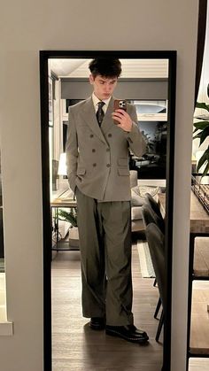 Formal Suit Ideas For Men, Formal Mens Suit, Prom Men Aesthetic, Formal Dresses For Men Aesthetic, Outfit For Prom Men, Vintage Prom Outfits For Men, Baggy Suits Men 90s, Grad Ball Outfit For Men, Suit With Doc Martens Men