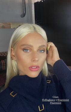 Platnium Blonde Hair, Fresh Makeup, Light Blonde Hair, Dewy Makeup, Blonde Hair Inspiration, Blonde Hair Looks, Bleach Blonde, Short Blonde Hair, Hair Highlights