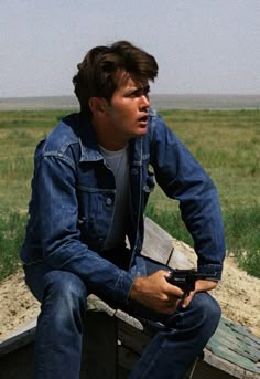 Terrance Malick, Denim Stars, 90s Cowboy, Terrence Malick, Miss Jones, Country Fits, Martin Sheen, Canadian Tuxedo, Septième Art