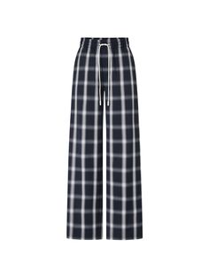 MO&Co. Women's Drawstring Waist Checkered Pants Look sharp and stay comfortable all day with these checkered pants. Crafted from wool-blend materials, they feature high-waisted straight legs and dual pockets for practicality. A drawstring waist creates a custom fit. Take your outfit to the next level with this stylish piece. Features : - High waist and straight and wide leg- Double side pocket- Elastic waist with drawstring detail Code: MBC3PAT001The back length of size M is 107cmMATERIALS & CAR Plaid Pants With Elastic Waistband For Work, Plaid Workwear Pants With Elastic Waistband, Shopee Outfit, Wishlist 2024, Checkered Pants, Drawstring Detail, Side Pocket, Long Pants, Cut Outs