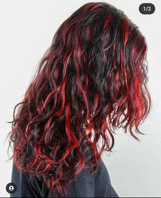 Highlight Hair Ideas, Red Hair Streaks, Black Hair With Red Highlights, Underdye Hair, Skunk Hair, Red Hair With Highlights, Highlight Hair, Dark Curly Hair