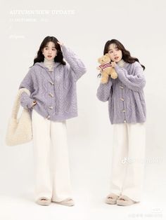 Alberita Nicki, Sweater Outfits Korean, Korean Dressing, Chic Winter Fashion, Drawing Fall, Korean Winter Outfits, Japan Outfit, Winter Fashion Trends, Winter Inspo