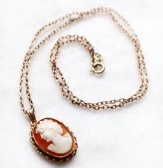 Vintage VAN DELL 12k GF Cameo Necklace Carved Shell Pendant 18in Chain Vintage Vans, Carved Shell, Cameo Necklace, The Chain, Shell Pendant, Vintage Watches, Antique Jewelry, Vintage Antiques, Jewelry Watches