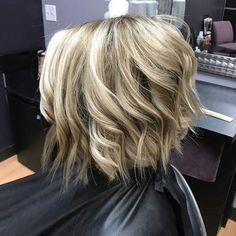 Short To Medium Bob Hairstyles, Angled Bob Haircuts 2024, Layered Bob Haircuts For Women, Messy Bob Hairstyles, 2023 Hair, Medium Bob Hairstyles, Messy Short Hair, Edgy Short Hair, Hair Bob