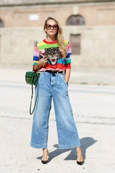 Culottes Outfit, Culotte Style, Looks Jeans, Look Jean, Style Casual Chic, Denim On Denim, Fashion White, Outfit Jeans, Milano Fashion Week