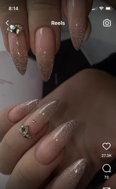 May Nails Ideas 2023, Nails Ideas Almond, May Nails Ideas, Almond Summer Nails, Winter Nails Designs, Nails Ideas 2023, Sparkly Nail Designs, Summer Nails Coffin, Summer Nails Short