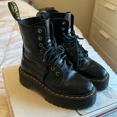 These Have Only Been Worn A Couple Times! They’re Practically New, In Great Condition. Selling Because I Got A Size Too Small And Was Too Small To Wear Comfortably. Christmas Gift Ideas Grunge, Doc Marten Jadon, Black Docs, Doc Martens Combat Boots, Vintage Doc Martens, Doc Martens Shoes, Grunge Shoes, Jadon Boots, Doc Martens Boots