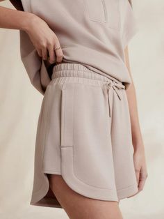 High Rise Shorts, Sport Wear, Sport Fashion, Capsule Wardrobe, Active Wear, Fashion Inspo, High Rise, Lounge Wear, Mac