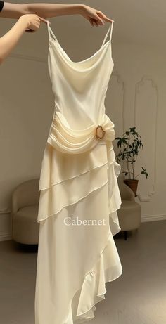 Long Party Dress, Evening Dress Long, Mode Chanel, Elegante Casual, White Chiffon, Mermaid Evening Dresses, Mode Inspo