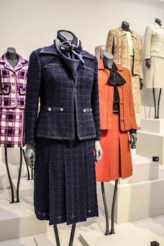 Chanel Suits For Women, 1930s Chanel, Chanel Archive, French Chic Fashion, Work Outfit Inspiration, Mommy Outfits, Fashion 1960s, Chanel Dress