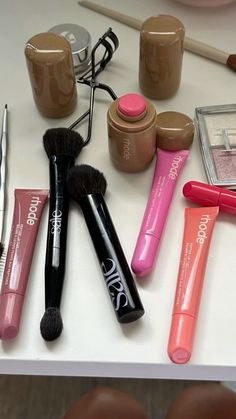 Preppy Makeup, Makeup Bag Essentials, Makeup Drawer, Makeup List, Coquette Girl, Makeup Needs, Aesthetic Coquette, Makeup To Buy, Skin Complexion