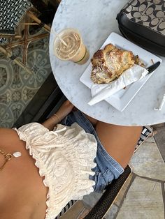 Kendall Jenner Aesthetic, Favourite Season, Last Day Of Summer, European Summer, Up Girl, Summer Aesthetic, Fitness Inspo, Summer Wardrobe, Girly Things