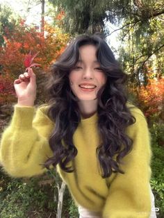 Long Hair Korean, Curly Asian Hair, Asian Hairstyle, Curly Long Hair, Hair Korean, Stylish Haircuts, Asian Hair, Breakfast Smoothie, Dream Hair