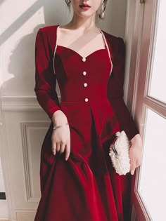 Red Dress Casual, Gaun Koktail, Dress Casual Long, Simple Gowns, Dress Trendy, Outfits Stylish, Long Red Dress