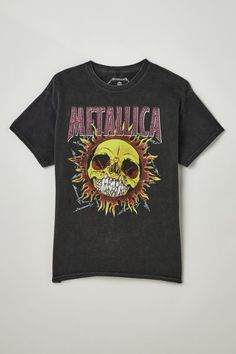 Washed cotton t-shirt with a Metallica graphic printed at the front. Standard fit tee with short sleeves & a ribbed knit crew neck.Content + Care. 100% Cotton Machine wash Imported Size + Fit. Measurements taken from size Medium Chest: 21" Length: 28" Metallica Shirt, Casual Basics, Batman T Shirt, Mens Trendy Outfits, Sleeveless Pullover, Half Zip Pullover, Pullover Jacket