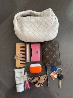 What Is In My Bag, Everyday Bag Essentials, In My Purse, What's In My Bag, Kawaii Bag, My Purse