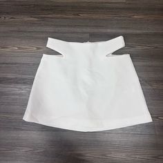 White, Cut Out Zara Skirt. Never Worn. Zara Lined Flared Mini Skirt, Zara Skirt, Zara Skirts, Zara White, White Skirt, Cut Out, Womens Skirt, Color White, Zara