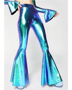 Shimmy Shimmy Ya, Holographic Fashion, Kristina Webb, Colourful Fashion, Crazy Fashion, Space Grunge, Cloth Design, Metallic Pants, Rave Fashion