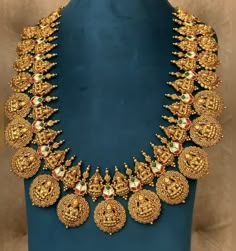 Kasina Sara Antique, Long Gold Haram Designs Indian, Bottu Mala Jewellery Designs, Bottu Mala Designs, Antique Wedding Jewelry, Indian Antique Jewellery, Gold Haram, Gold Earrings Indian, Temple Jewelry Necklace