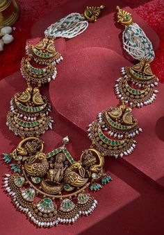 Gold Bridal Jewellery Sets